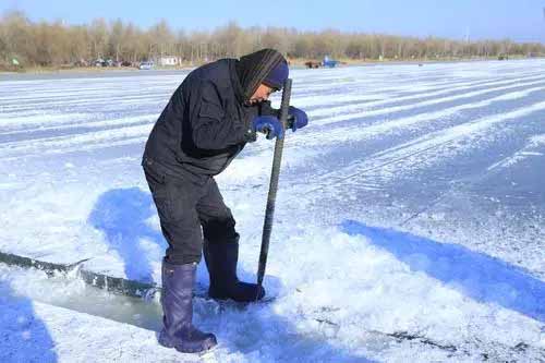 冰蹿 鑿冰工(gōng)具