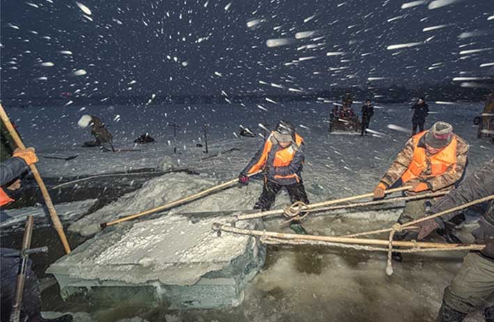 哈爾(ěr)濱冬季采冰 采(cai)冰工具